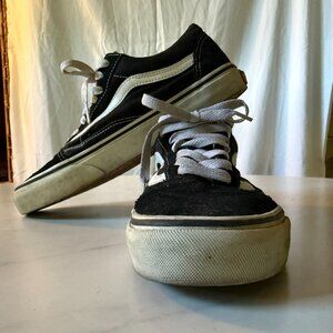 Vans Old Skool Women’s Shoes – Size 9.5